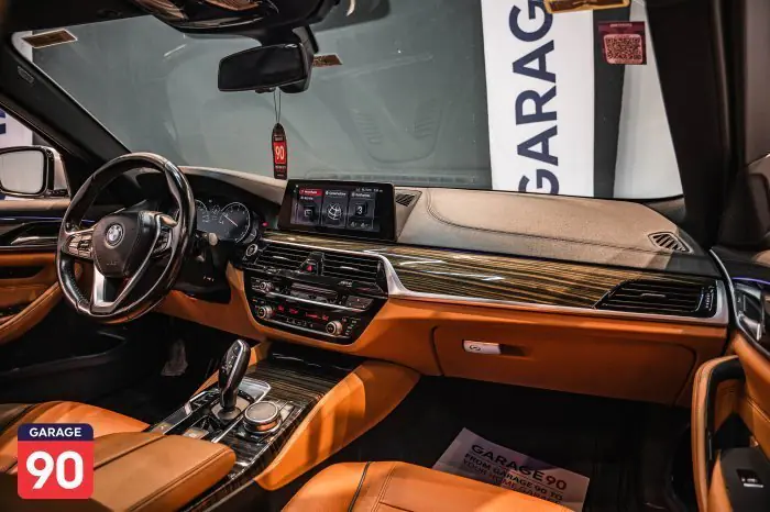 bmw 520i 2018 - صورة 17