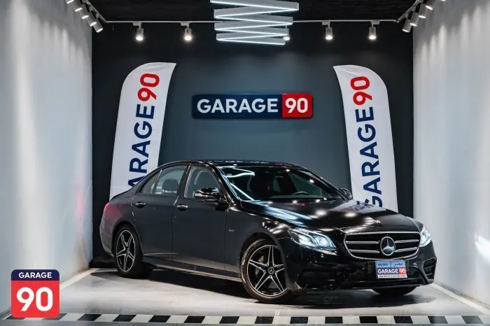 Mercedes-Benz E300e 2020 - صورة 2