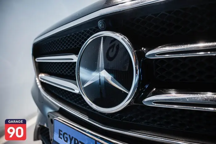 Mercedes-Benz E300e 2020 - صورة 8
