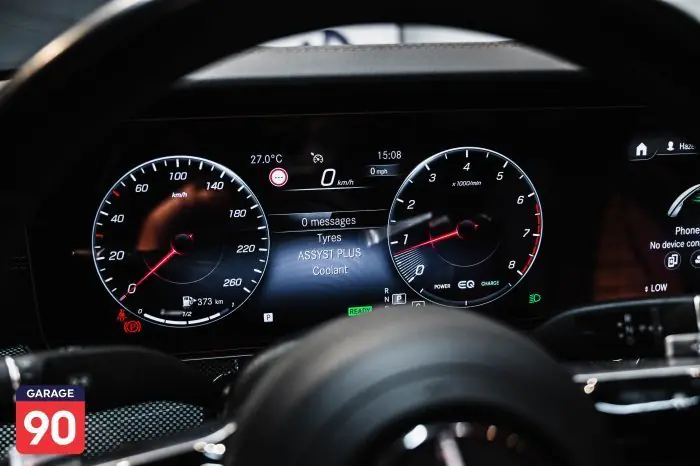 Mercedes-Benz E300 2021 - صورة 14