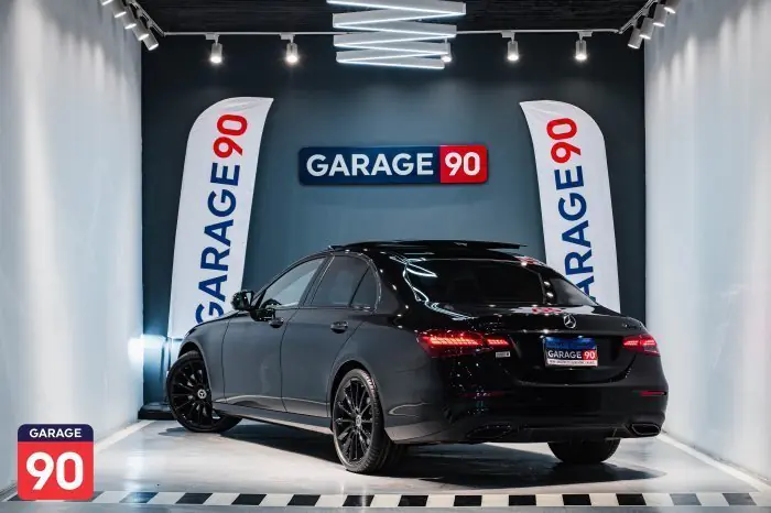 Mercedes-Benz E300 2021 - صورة 5