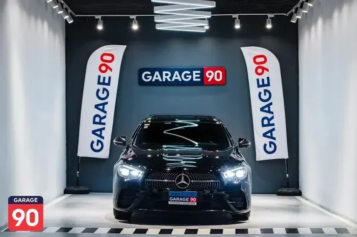 Mercedes-Benz E300 2021