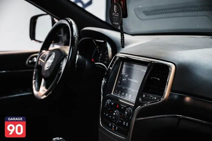 Jeep Grand Cherokee 2018 - صورة 17