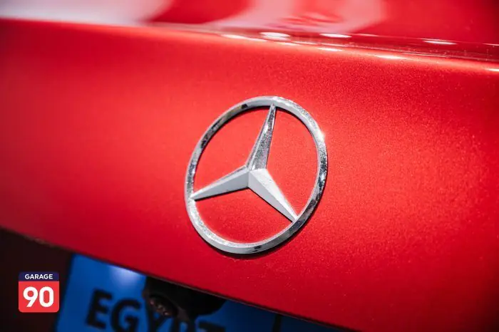 Mercedes-Benz C200 2023 - صورة 8