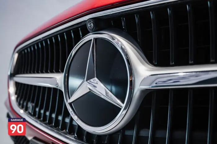 Mercedes-Benz C200 2023 - صورة 10