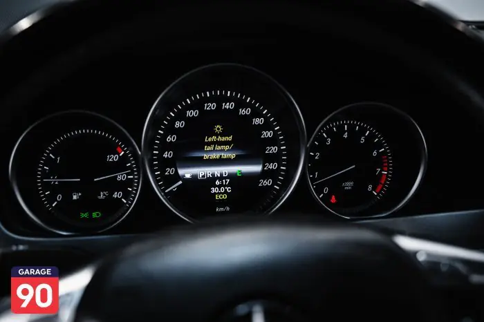 Mercedes-Benz C180 2013 - صورة 13