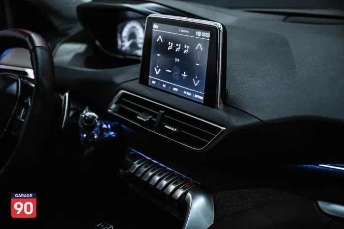 Peugeot 5008 2020 - صورة 14