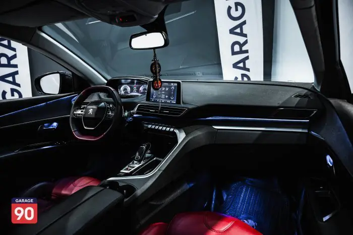 Peugeot 5008 2020 - صورة 12