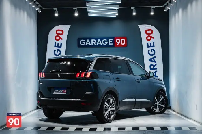 Peugeot 5008 2020 - صورة 6