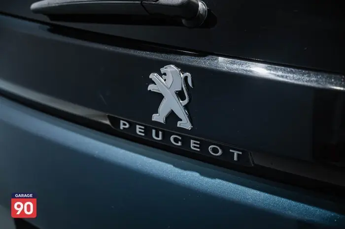 Peugeot 5008 2020 - صورة 10