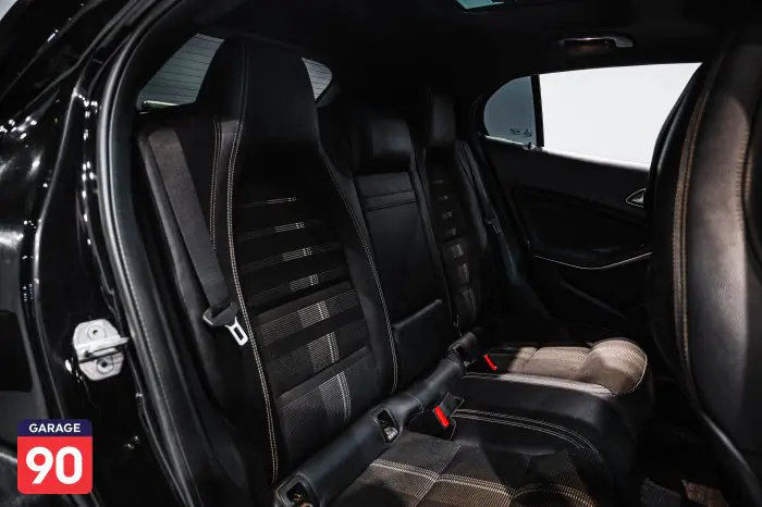 Mercedes-Benz GLA200 2019 - صورة 14