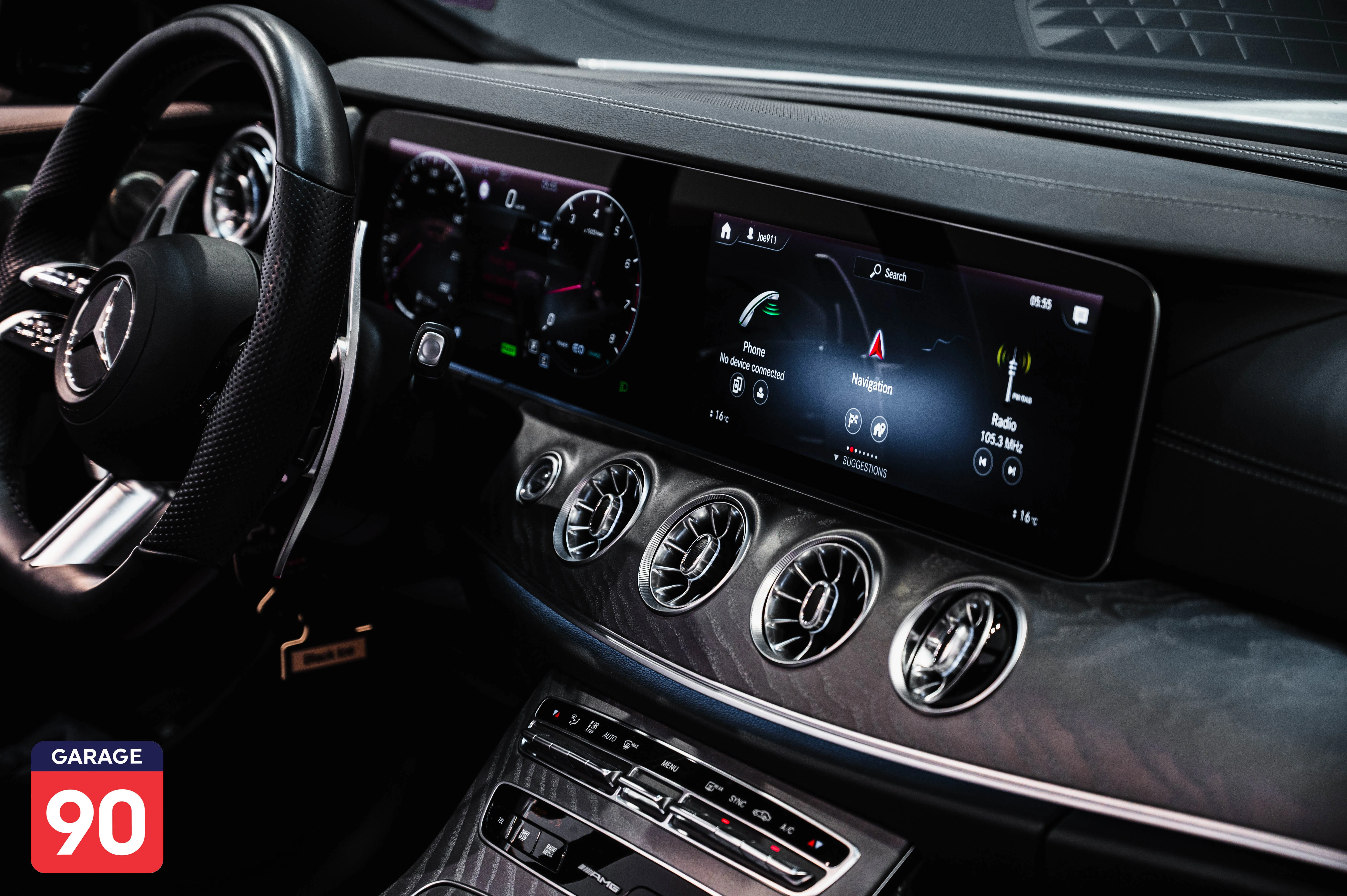 Mercedes-Benz E200 2022 - صورة 20