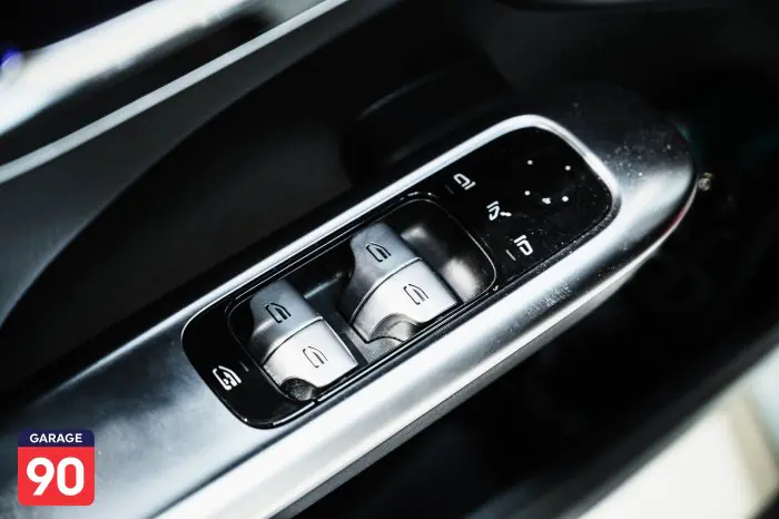 Mercedes-Benz C180 2022 - صورة 14