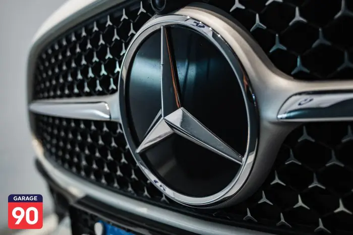 Mercedes-Benz C180 2022 - صورة 9