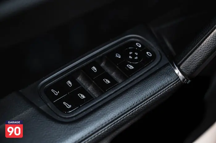 Porsche Cayenne 2021 - صورة 11