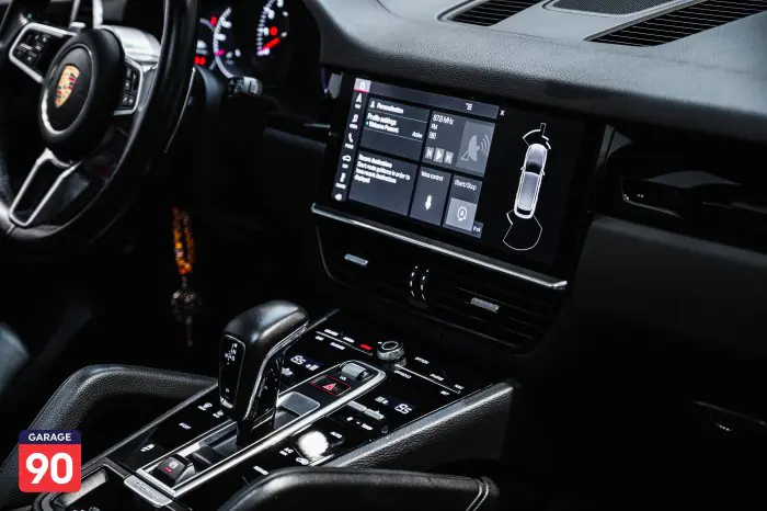 Porsche Cayenne 2021 - صورة 16
