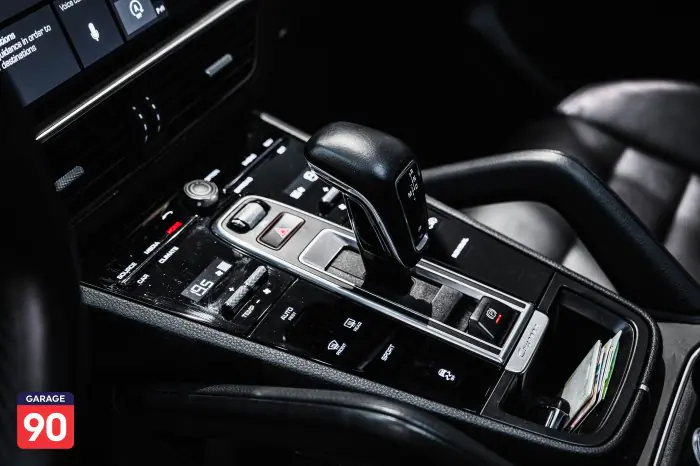 Porsche Cayenne 2021 - صورة 14