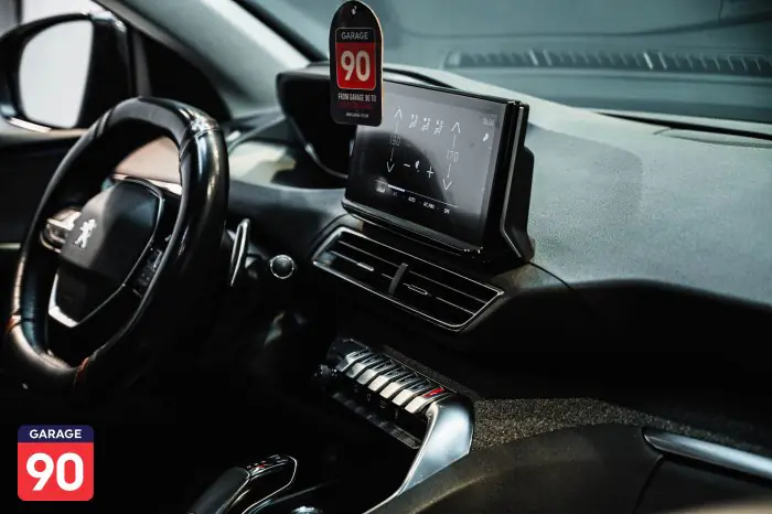 Peugeot 5008 2022 - صورة 15