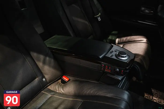 bmw 740 2009 - صورة 18