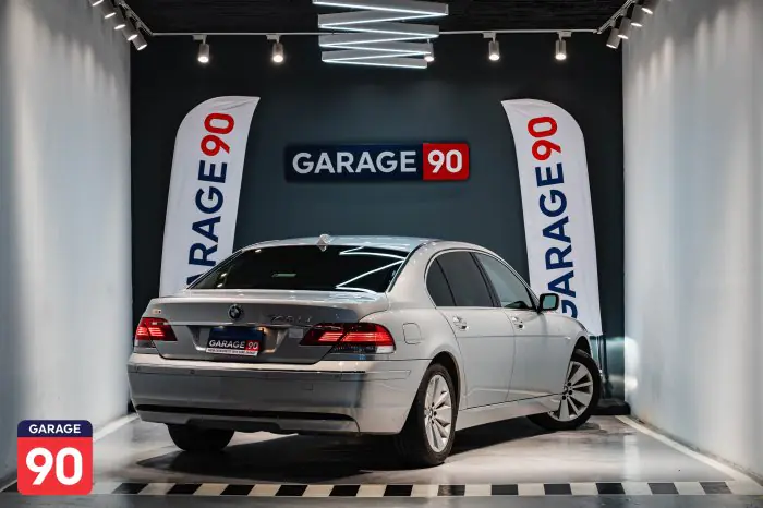 bmw 740 2009 - صورة 8