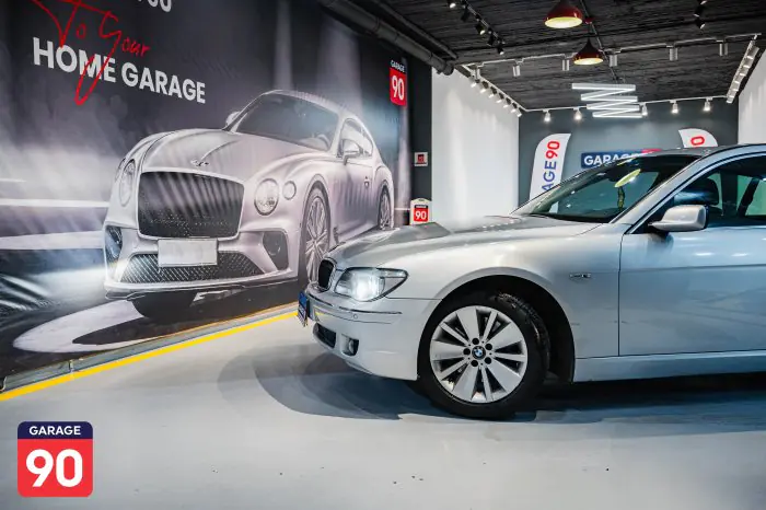 bmw 740 2009 - صورة 2