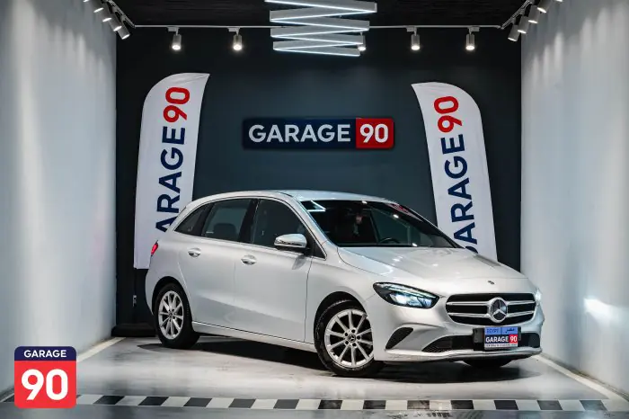Mercedes-Benz B180 2020 - صورة 2