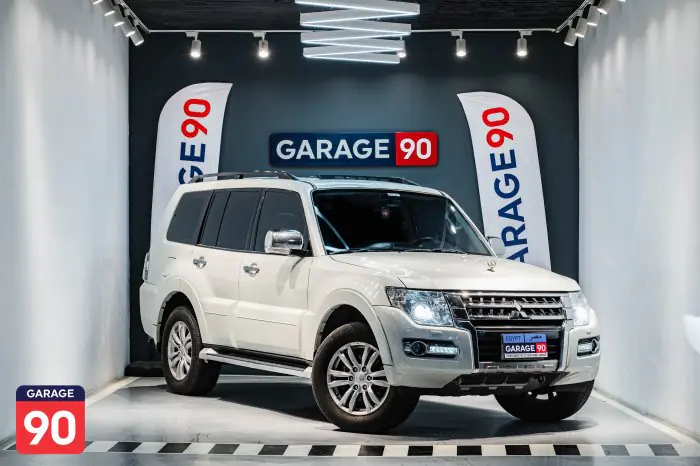 Mitsubishi Pajero 2017 - صورة 3