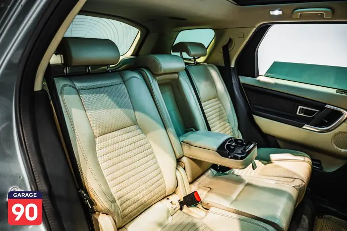 Land Rover Discovery 2016 - صورة 11