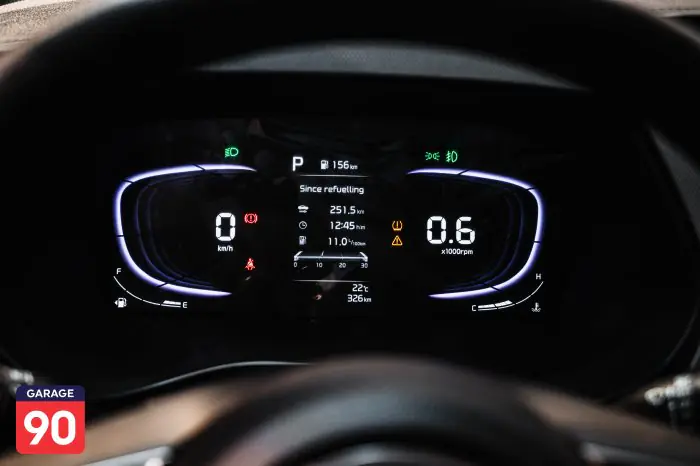 Kia Carens 2023 - صورة 12