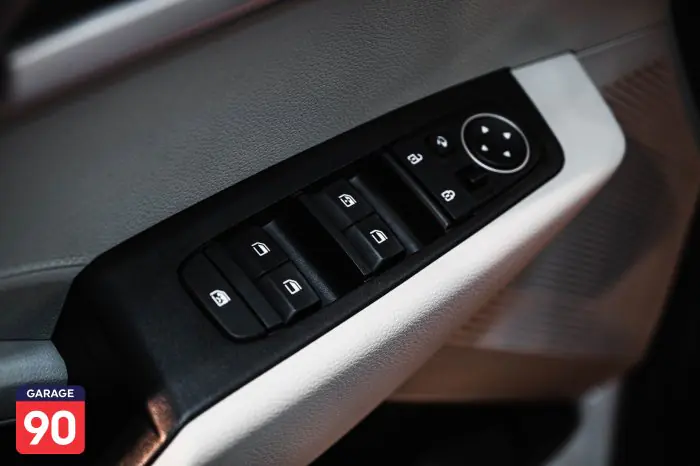 Kia Carens 2023 - صورة 13