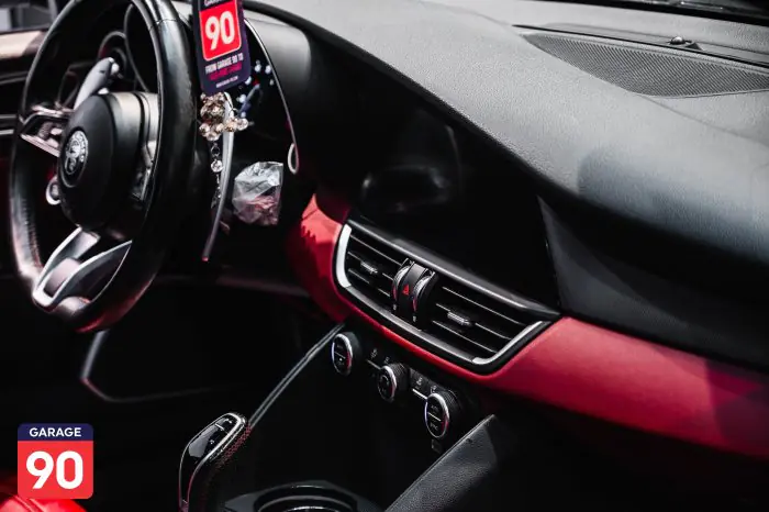 Alfa Romeo Giulia 2021 - صورة 13