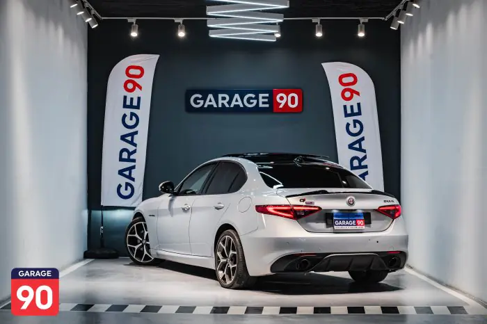 Alfa Romeo Giulia 2021 - صورة 6