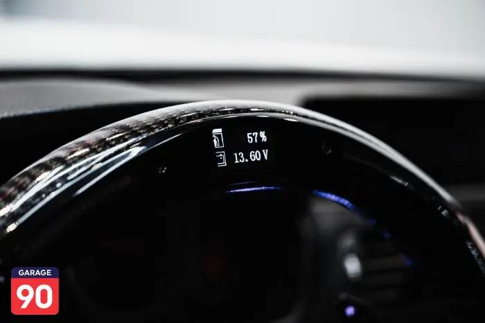 bmw 318i 2017 - صورة 13