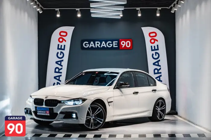 bmw 318i 2017 - صورة 2