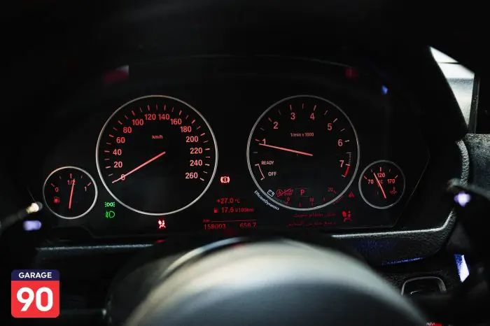 bmw 318i 2017 - صورة 12