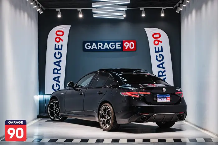 Alfa Romeo Giulia 2024 - صورة 4