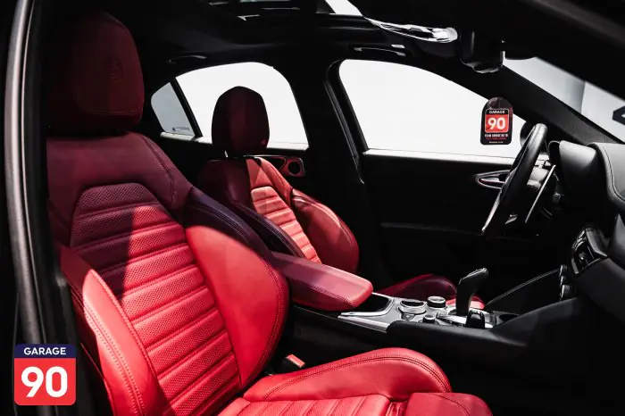 Alfa Romeo Giulia 2024 - صورة 15