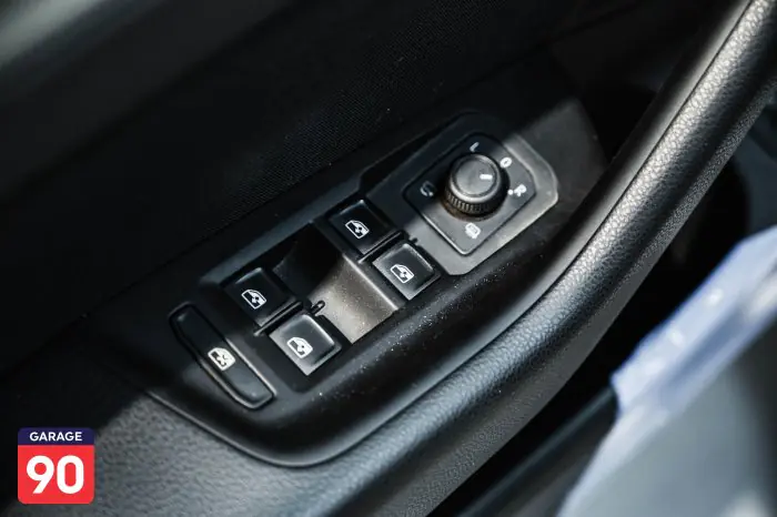 Volkswagen Passat 2022 - صورة 12