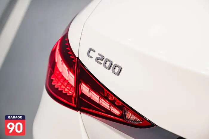 Mercedes-Benz C200 2022 - صورة 8
