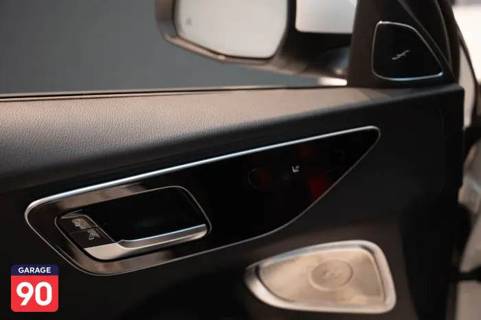 Mercedes-Benz C200 2022 - صورة 13