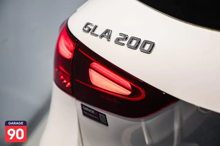 Mercedes-Benz GLA200 2024 - صورة 8