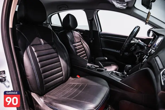 Renault Megane 2022 - صورة 8