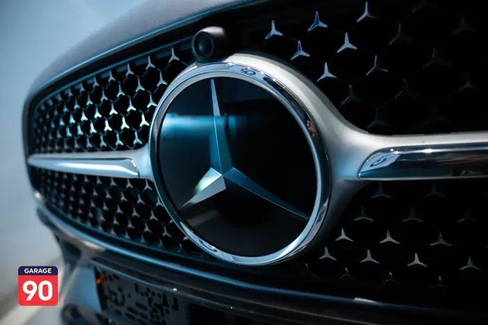 Mercedes-Benz C200 2022 - صورة 11