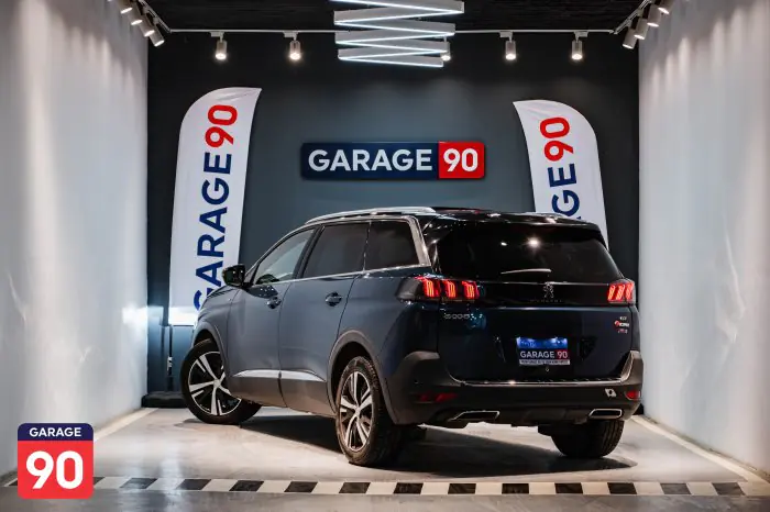 Peugeot 5008 2021 - صورة 5