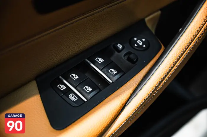 bmw 520i 2023 - صورة 12