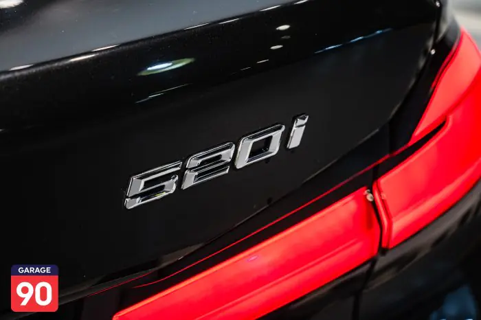 bmw 520i 2023 - صورة 9