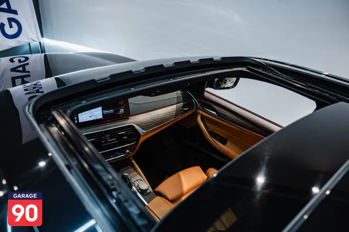 bmw 520i 2023 - صورة 10