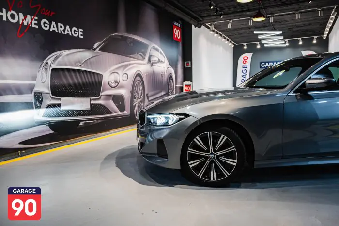 bmw 320i 2024 - صورة 7
