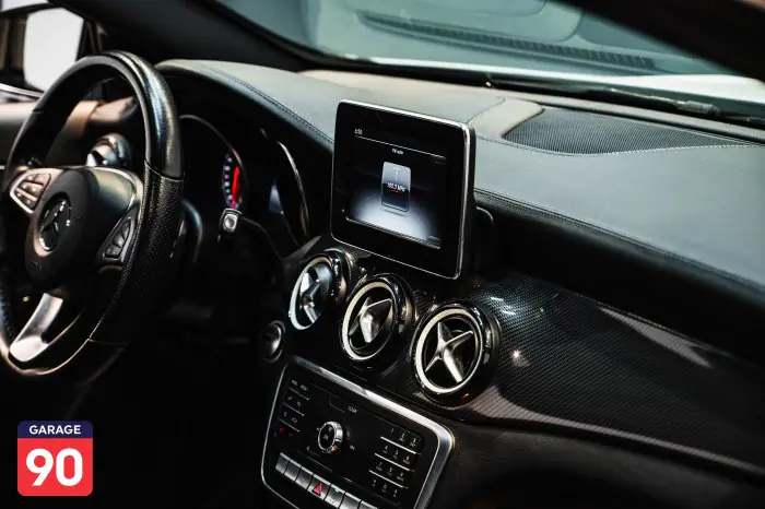 Mercedes-Benz GLA200 2020 - صورة 14