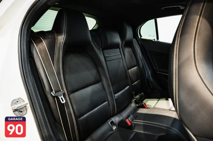 Mercedes-Benz GLA200 2020 - صورة 16